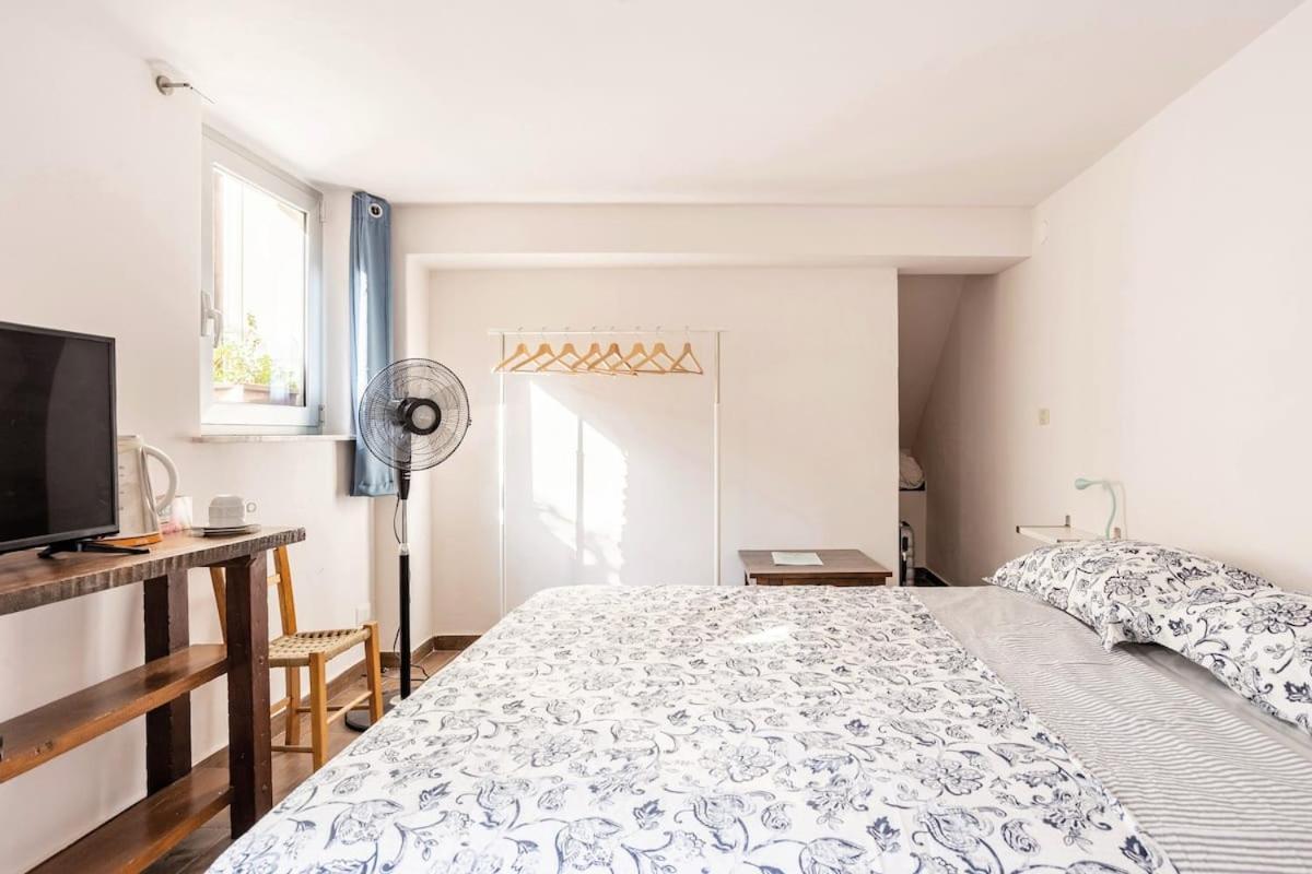 Home Rising Sun - Rooms With Private Bathrooms Κατάνια Εξωτερικό φωτογραφία