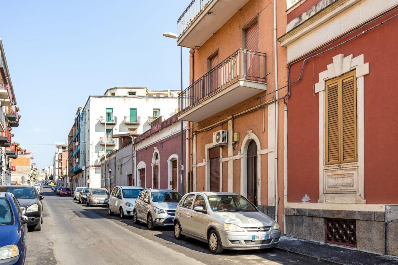 Home Rising Sun - Rooms With Private Bathrooms Κατάνια Εξωτερικό φωτογραφία